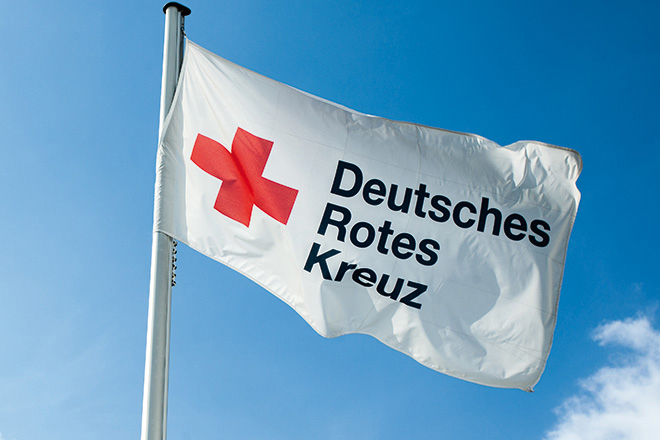 Fahne des DRK 150 Jahre DRK Bad Oldesloe